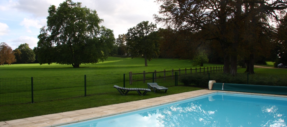 chateau_de_preuil_gite_piscine1-2013